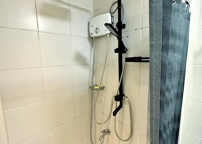 The Grove 1 Bedroom Earthy Staycation With Skyline Balcony * Manila